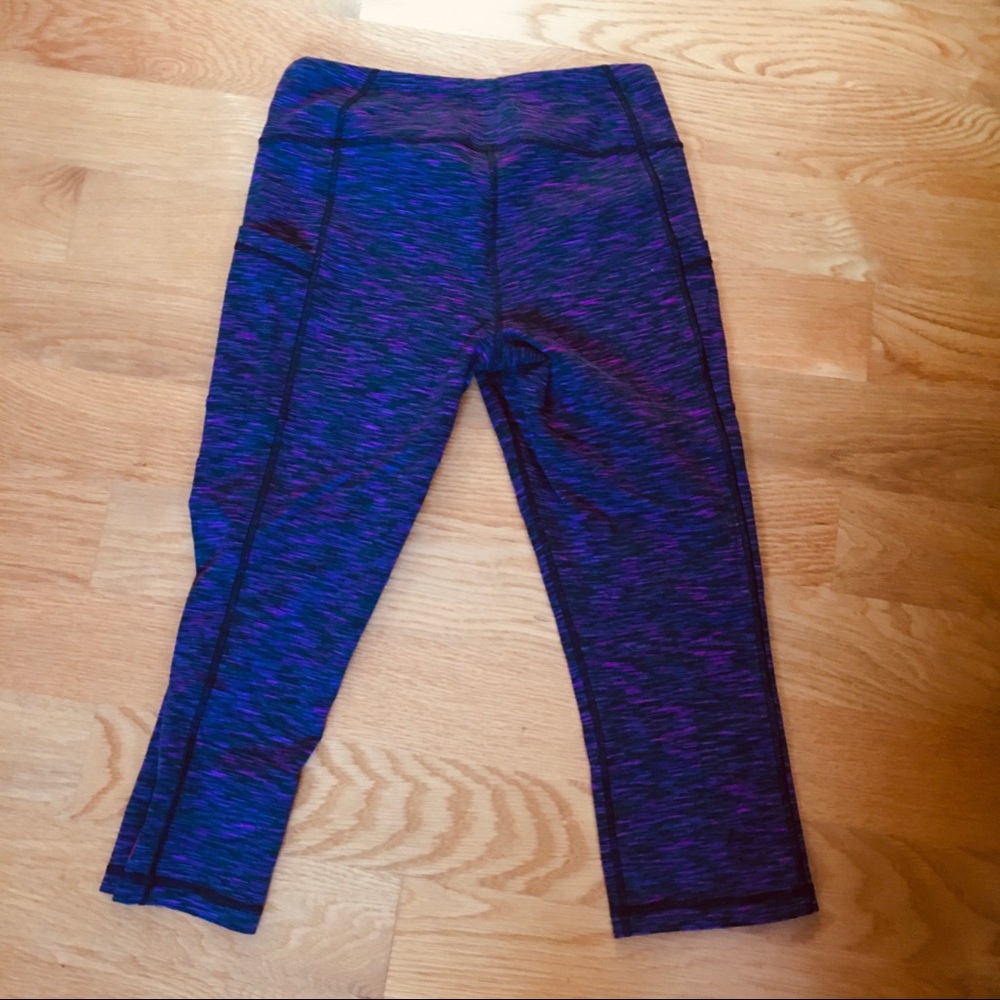 LUCY Hatha pocket Capri - Picture 3 of 4